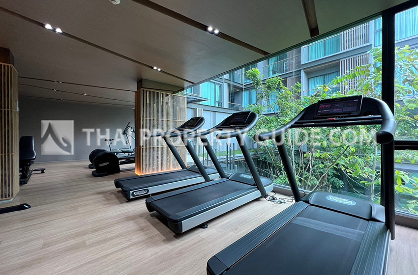 Apartment in New Petchburi 